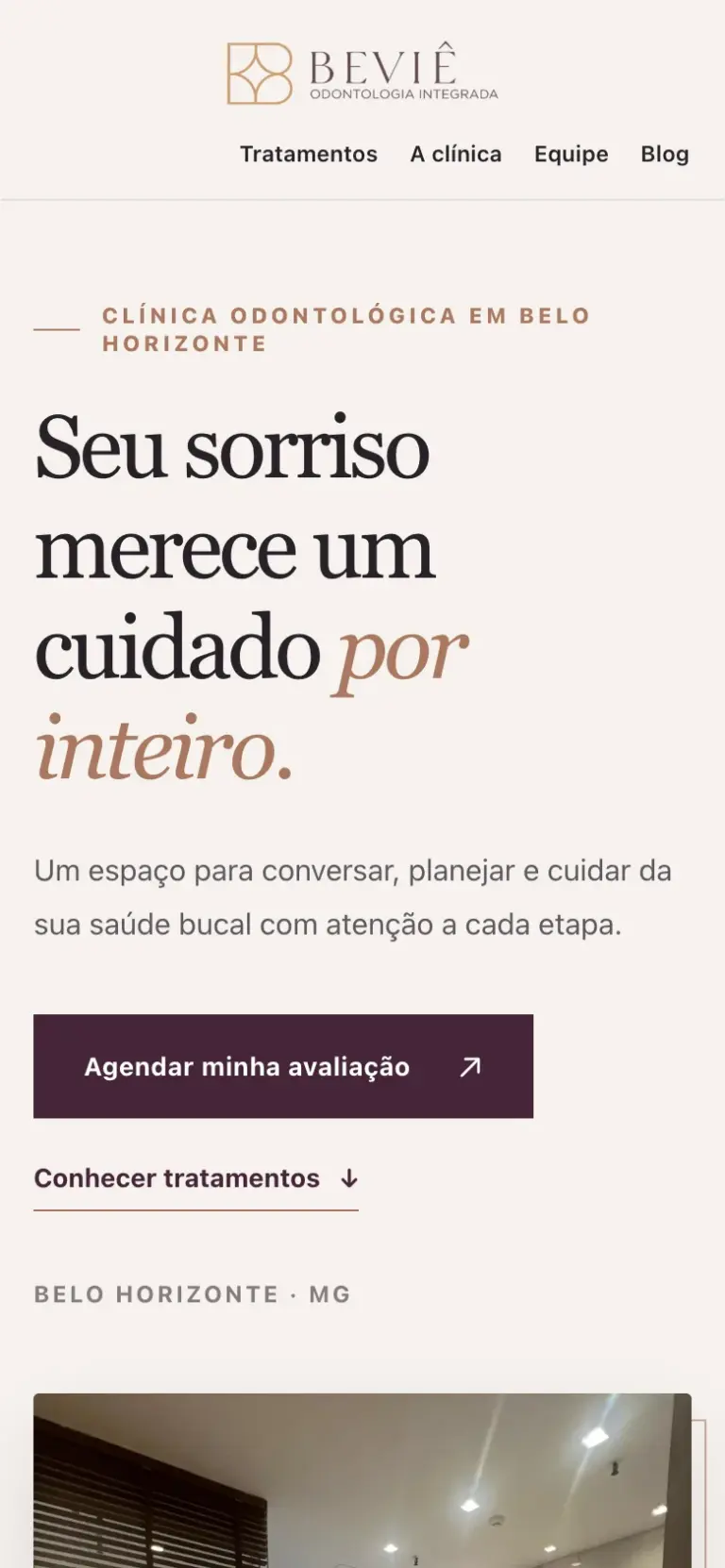 Site de Beviê Odontologia no celular
